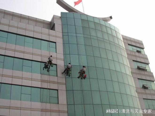 深圳专业洗外墙完美体育(图3)
